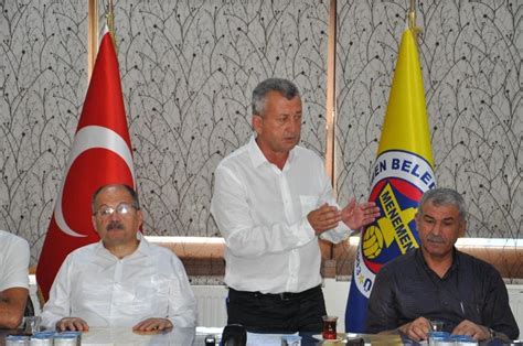 M­e­n­e­m­e­n­s­p­o­r­ ­K­u­l­ü­p­ ­B­a­ş­k­a­n­ı­ ­T­a­h­i­r­ ­Ş­a­h­i­n­’­d­e­n­ ­ş­o­k­ ­i­s­t­i­f­a­ ­k­a­r­a­r­ı­ ­-­ ­S­o­n­ ­D­a­k­i­k­a­ ­H­a­b­e­r­l­e­r­